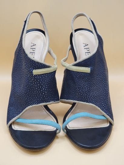 APERLAI PARIS
Paire de sandales à talons...