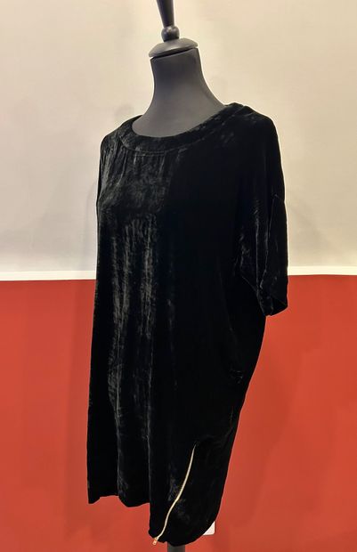 ISABEL MARANT ETOILE 
Black velvet dress...
