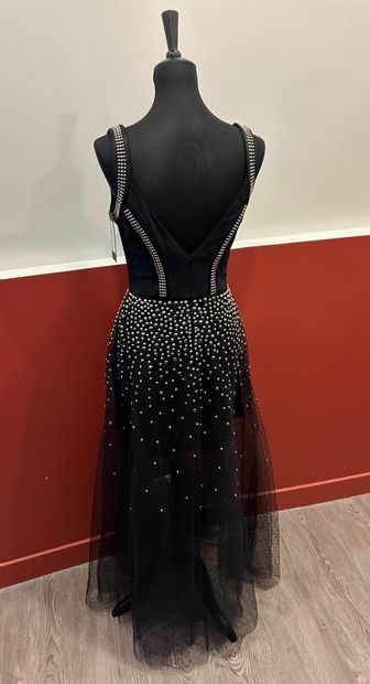 ELIE SAAB 
Exceptional evening gown from...