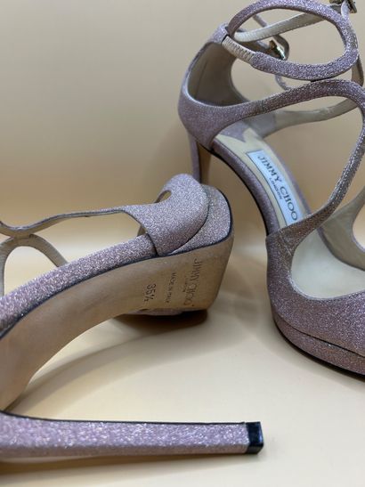JIMMY CHOO 
Paire de sandales à talons en...