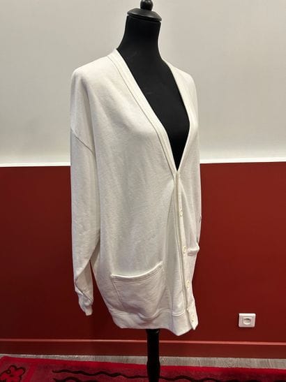 CELINE 
Cardigan matière sweat 100% coton...