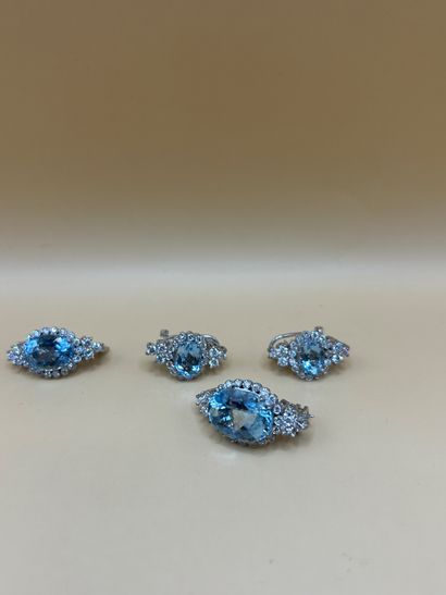 Superbe ensemble en or gris 18 carats (750/1000)...