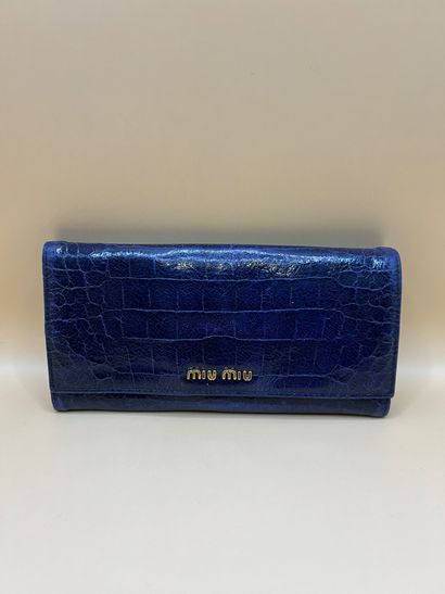 MIU MIU 
Portefeuille compagnon 