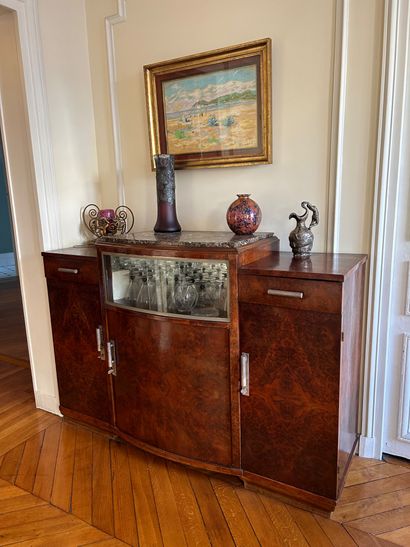 Epoque Art déco, circa 1930
Superbe buffet...