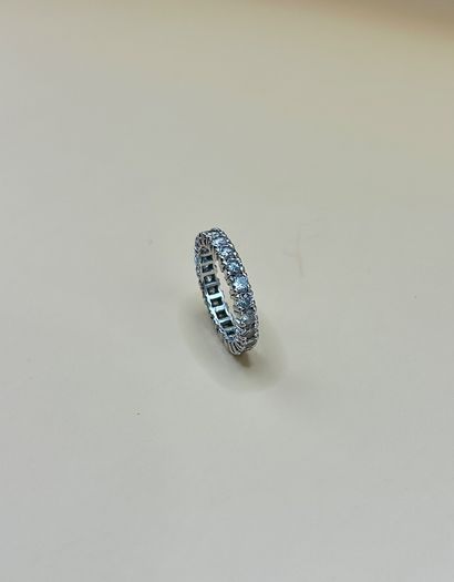 Alliance américaine en or gris 18 carats...