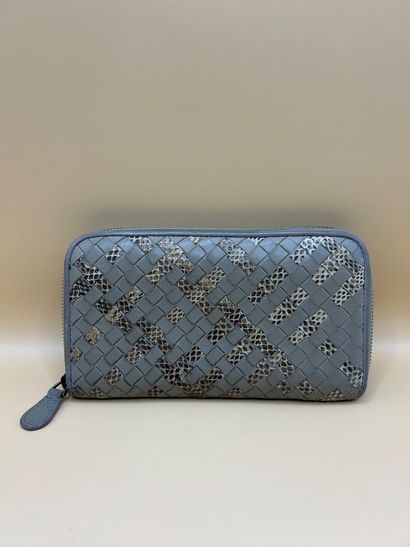BOTTEGA VENETA 
Portefeuille compagnon en...