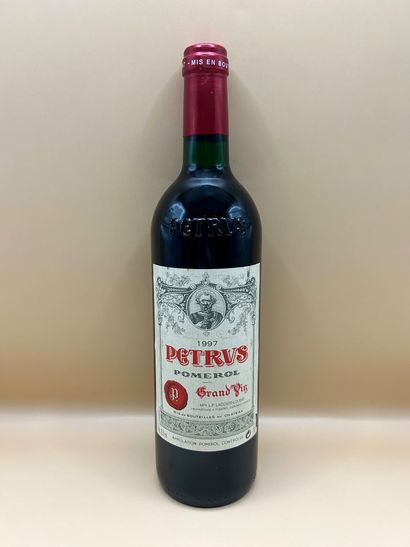 1 bouteille, Pomerol, Petrus, 1997. BG(+)....