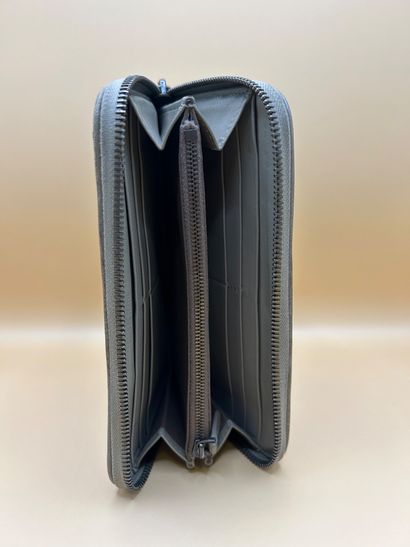 BOTTEGA VENETA 
Portefeuille compagnon en...