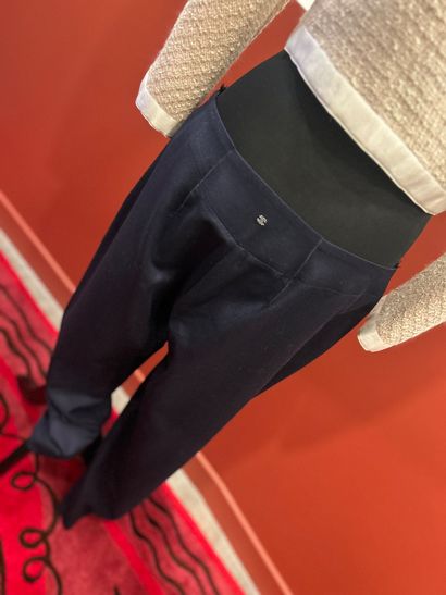 CHANEL 
Pantalon en laine, mohair et cachemire...