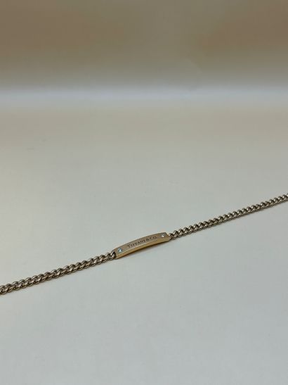 TIFFANY & CO 
Fine gourmette en or jaune...