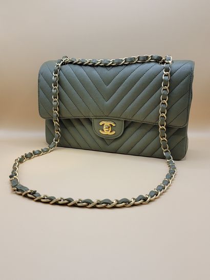 CHANEL
Sac à main modèle 