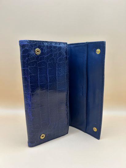 MIU MIU 
Portefeuille compagnon 