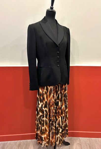 ROBERTO CAVALLI 
Jupe plissé soleil à motif...