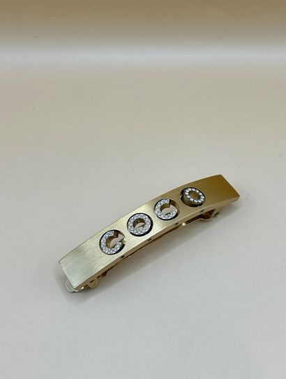 CHANEL 
Barrette à clip 