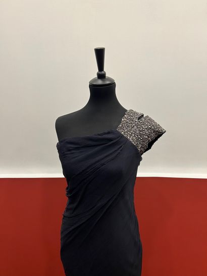 CARLOS MIELE 
Robe du soir en soie noire,...