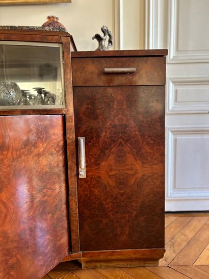 Epoque Art déco, circa 1930
Superbe buffet...