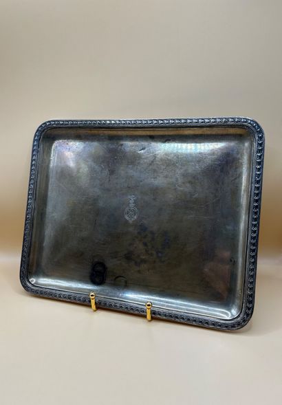 MOUTOT orfèvre
Plateau rectangulaire en argent...