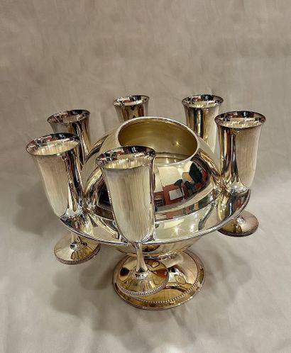 SAINT-MEDARD (attributed to) 
Very elegant...