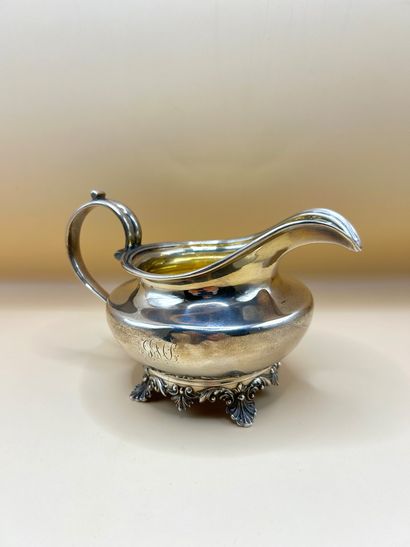Silver coffee pot (950/1000) 