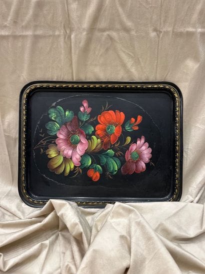 Rectangular tray in painted sheet metal decorated...