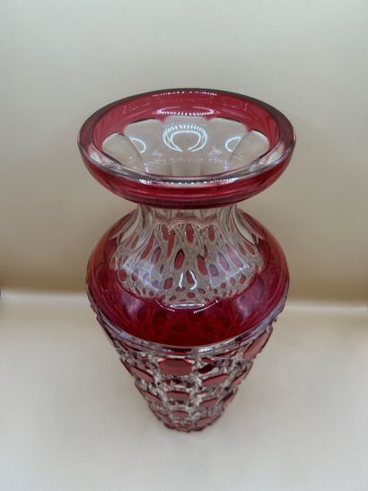 BACCARAT
Large baluster vase in red cut crystal...