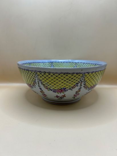 Manufacture de SAMSON 
Circular porcelain...