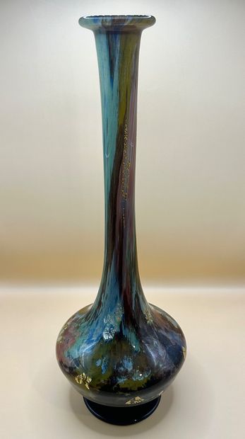 MULLER FRERES 
Superb soliflore vase with...