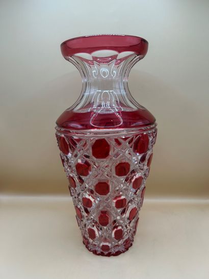 BACCARAT
Large baluster vase in red cut crystal...