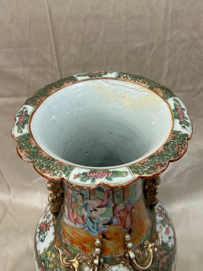 CANTON 
Large porcelain baluster vase with...