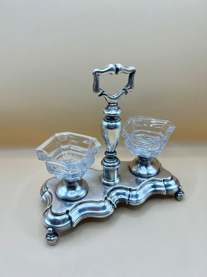 BACCARAT
Silver-plated salt and pepper shakers,...
