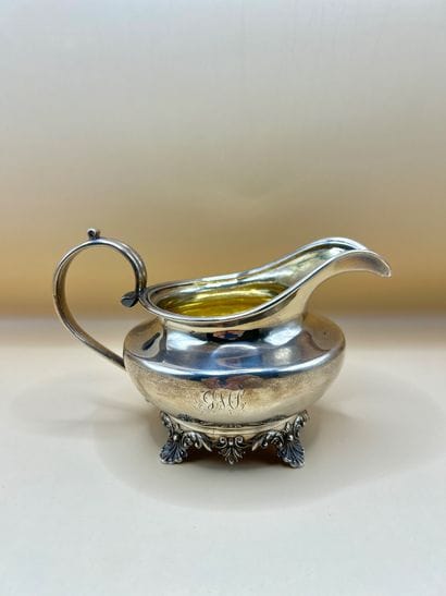 Silver coffee pot (950/1000) 