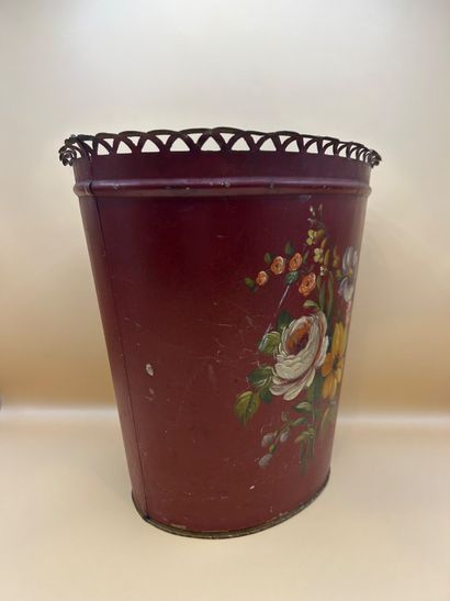 Painted tin basket with polychrome floral...