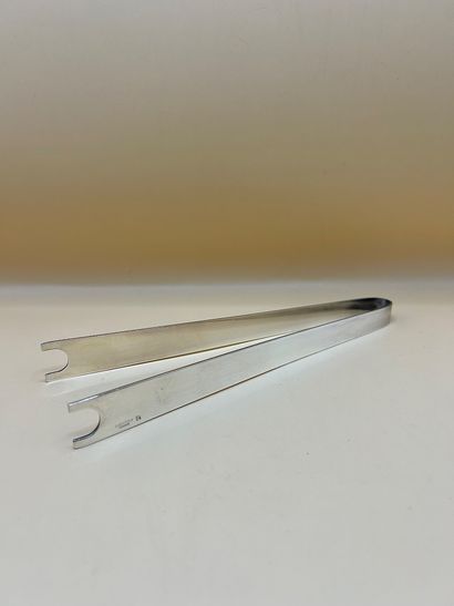 CHRISTOFLE 
Minimalist ice cube tongs in...