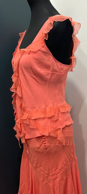 CHRISTIAN DIOR 
Delightful 100% coral silk...