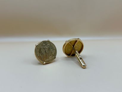 Pair of 18K (750/1000) yellow gold cufflinks...