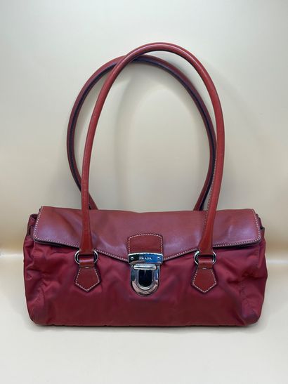 PRADA
Circa 2000
Tessuto