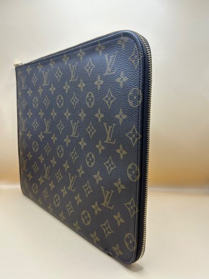 LOUIS VUITTON 
Coated monogram canvas briefcase,...