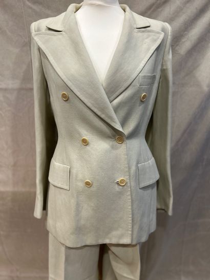 GEORGES RECH
Elegant beige suit, 62% linen...