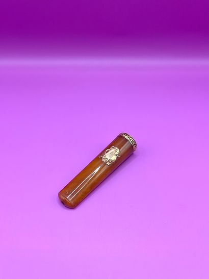 Cigarette lighter in 18K (750/1000) yellow...