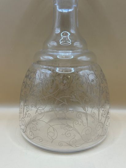 BACCARAT 
Carafe en cristal modèle 