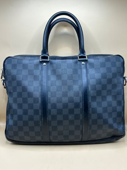 LOUIS VUITTON 
Briefcase / travel bag in...