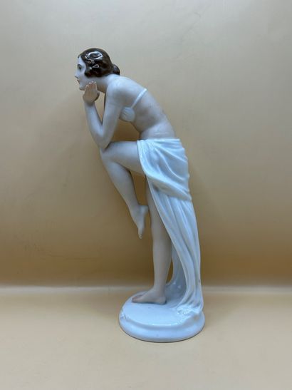 ROSENTHAL BAVARIA 
La danseuse, vers 1930
Porcelaine...