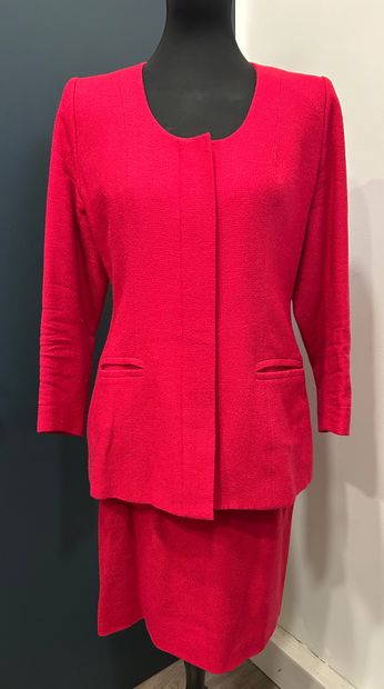 YVES SAINT LAURENT RIVE GAUCHE
Suit comprising...