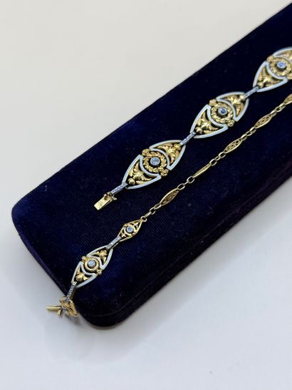 Exceptionnel et ravissant collier transformable...