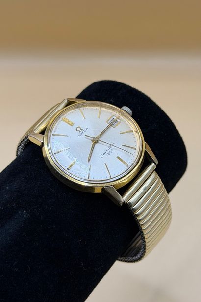 OMÉGA
Seamaster 600
Montre de ville en plaqué...