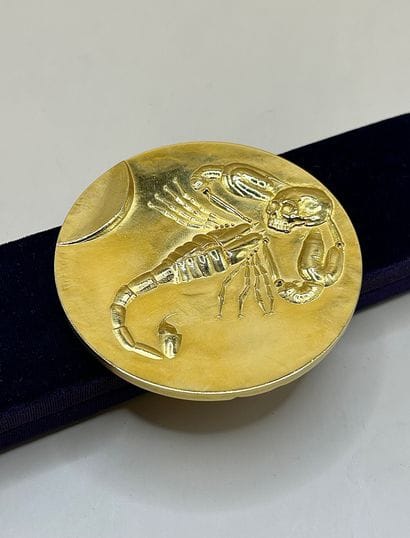 Pierre Yves TRÉMOIS (1921-2020)
Couple enlacé
Médaille...