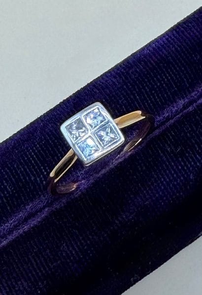 Bague en or jaune et gris 18 carats (750/1000)...