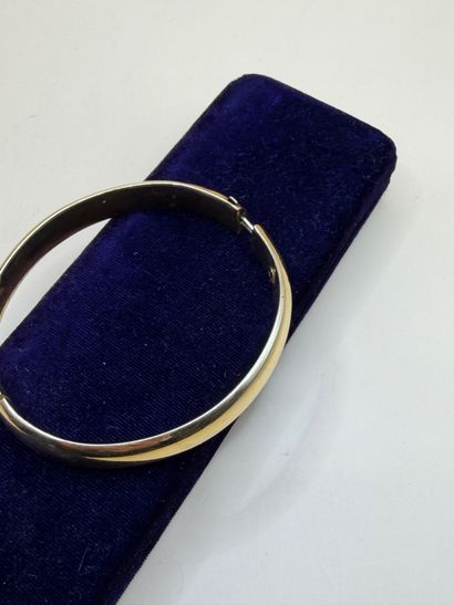 Bracelet jonc en or jaune 18 carats (750/1000)....