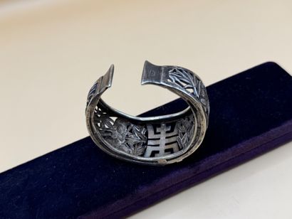 Bracelet manchette en argent (min. 800/1000)...