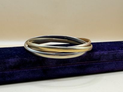 Bracelet triple jonc aux trois ors jaune,...